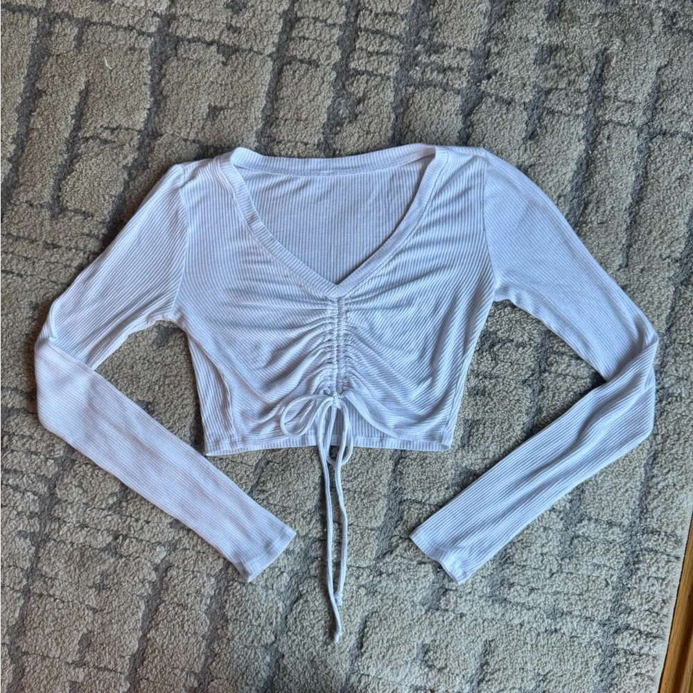 ALO Yoga White Ruched Long Sleeve Crop Top